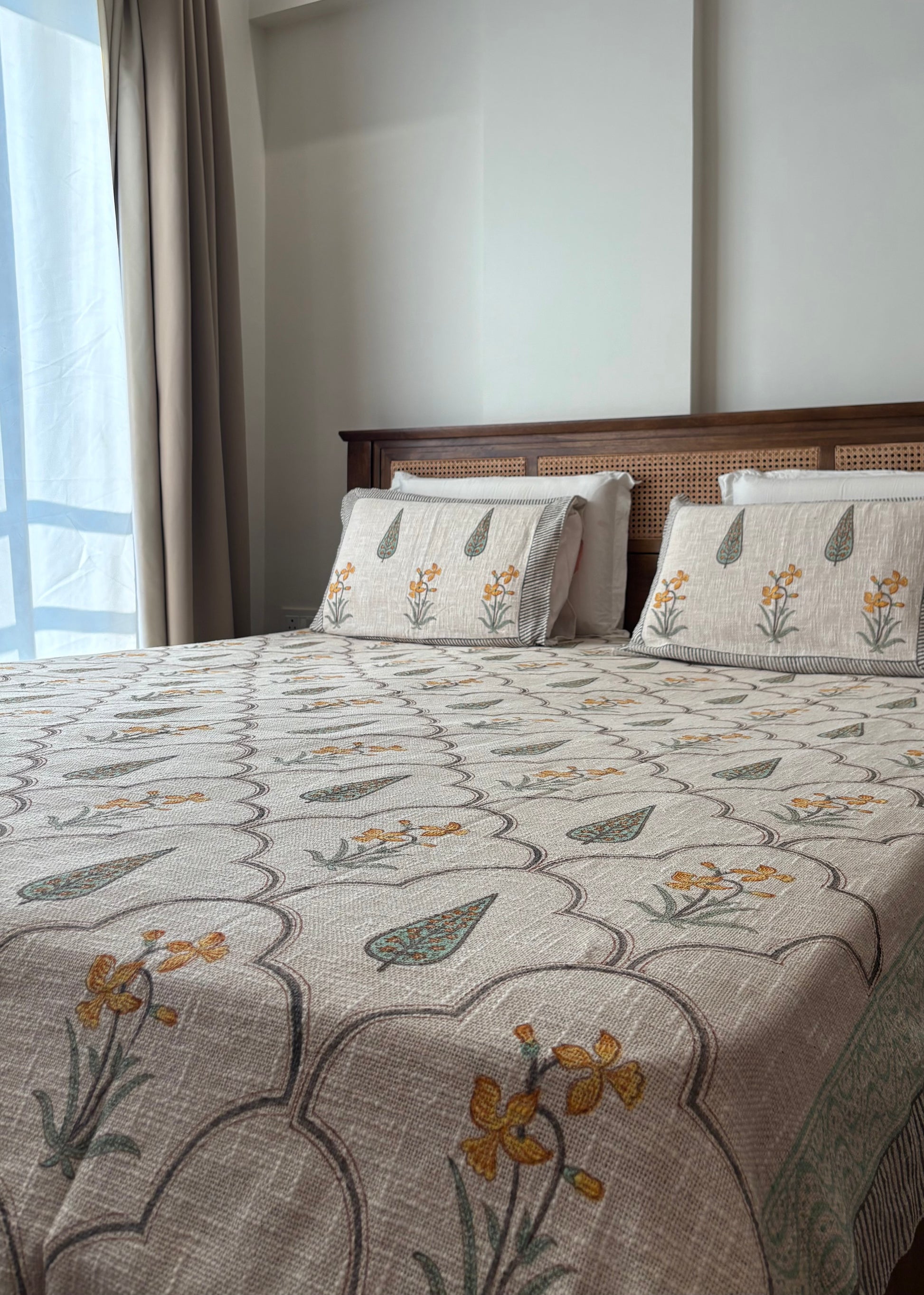 Peeli Bagh Hand Block Printed Soft Jute Bedsheet Set - Decor By The Way
