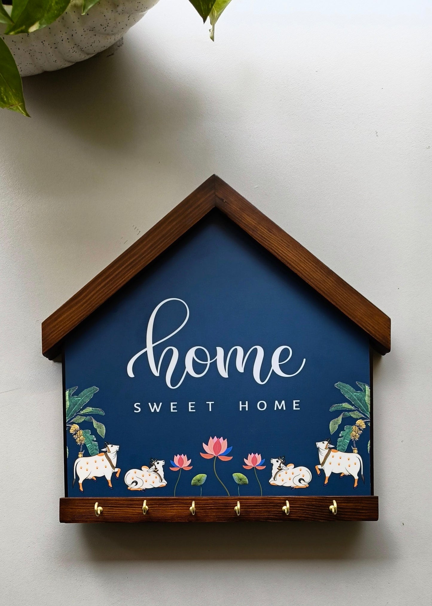 Pichwai Prosperity - Wooden Key Holder