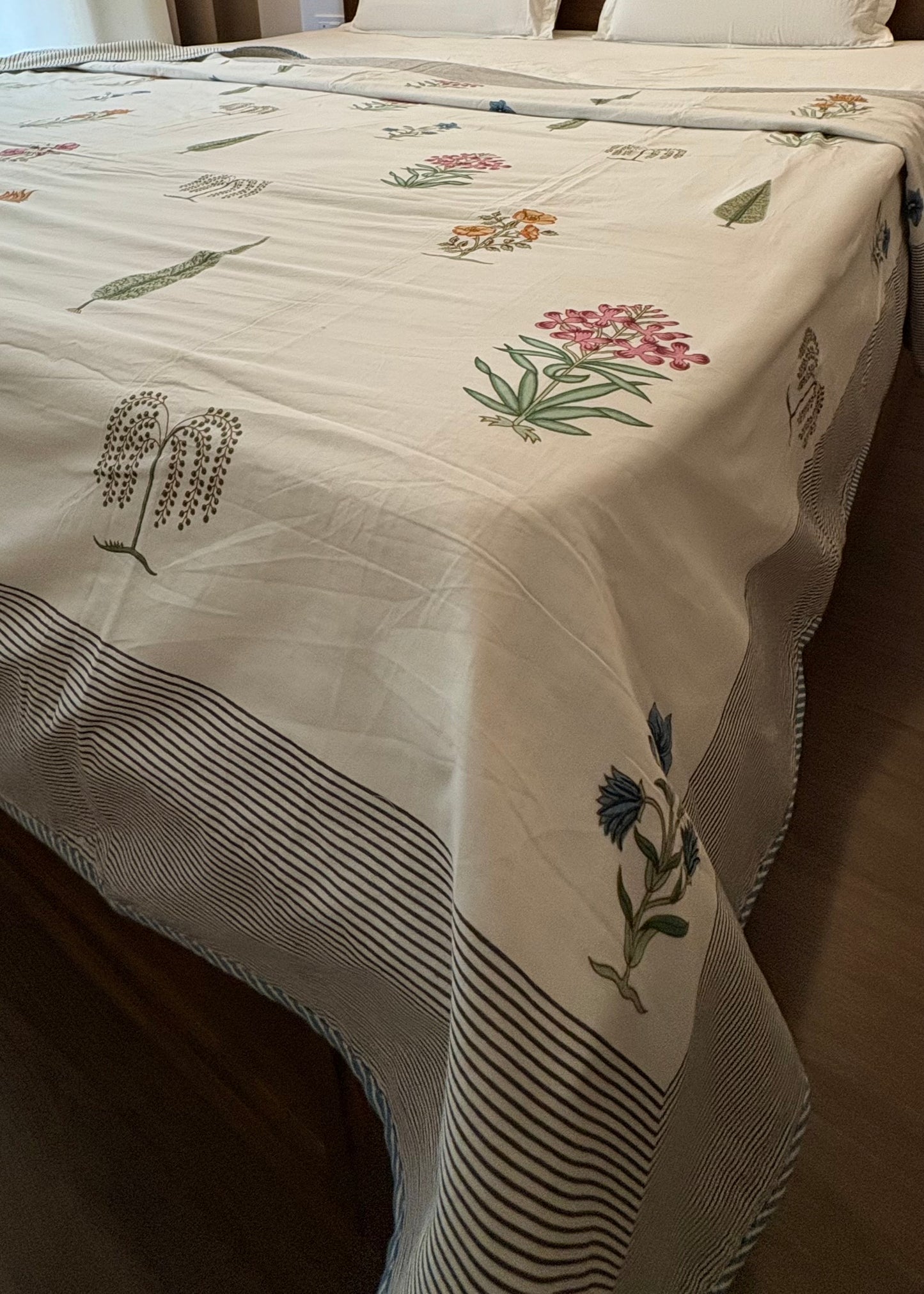 Ruhani 100% Mulmul Cotton Reversible AC Dohar – Hand Block Printed - Decor By The Way