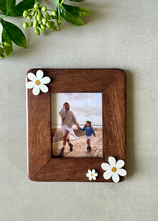 Daisy Photo Frame - Decor By The Way