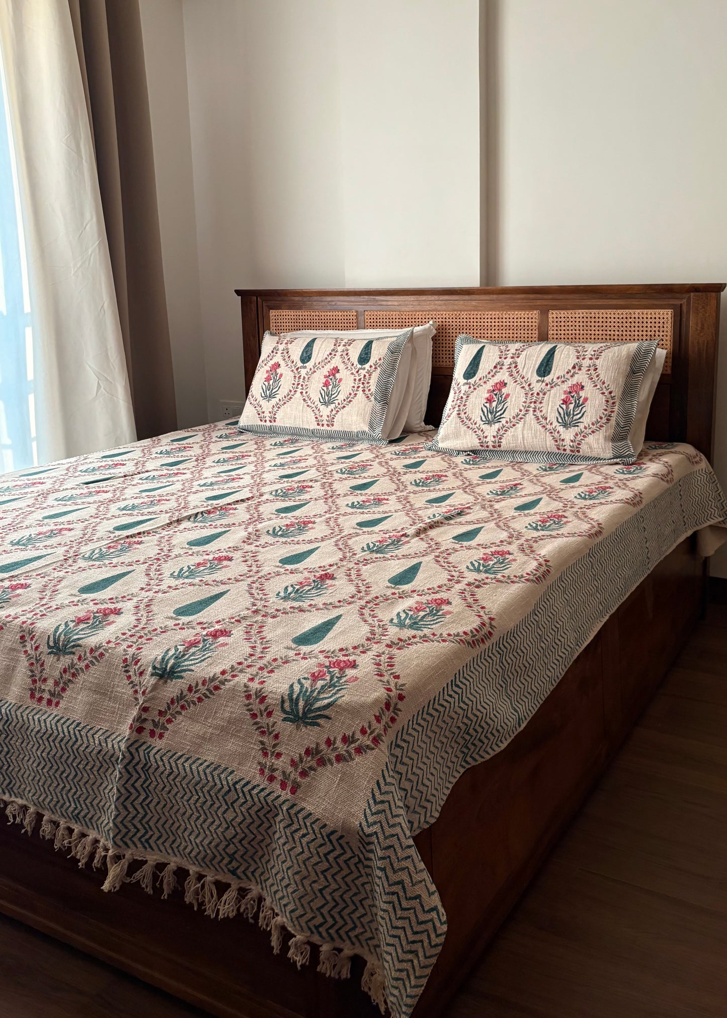 Gulaal Raag Hand Block Printed Soft Jute Bedsheet Set - Decor By The Way
