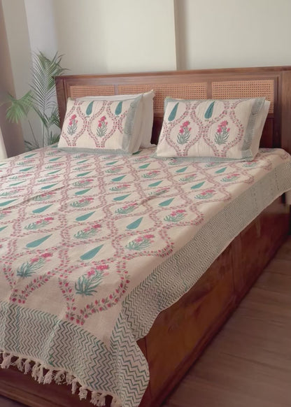 Gulaal Raag Hand Block Printed Soft Jute Bedsheet Set